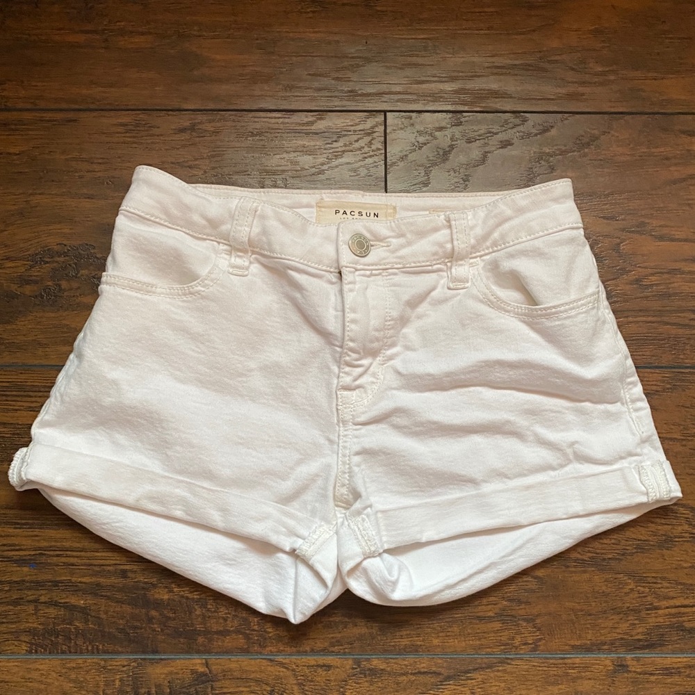 Pacsun white shorts: super stretch shortie